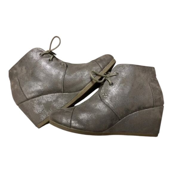 Toms Kala Metallic Taupe Lace‎ Up Chukka Wedge Booties Size 10 - Picture 1 of 9